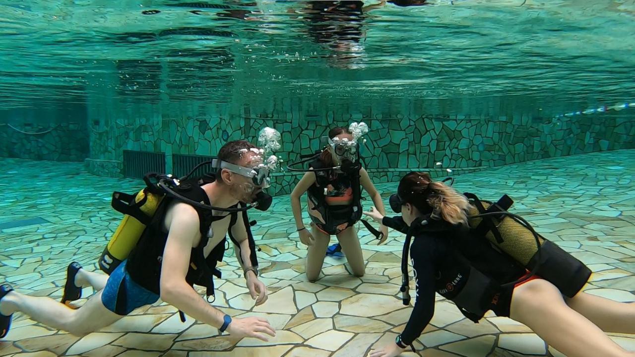 Center Parcs Les Bois Francs 호텔 베르뇔 다브르 에 디통 외부 사진